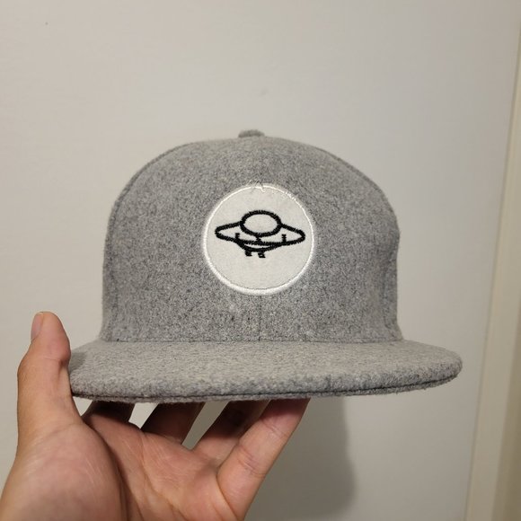 grey spaceship patch baseball cap - Picture 1 of 2